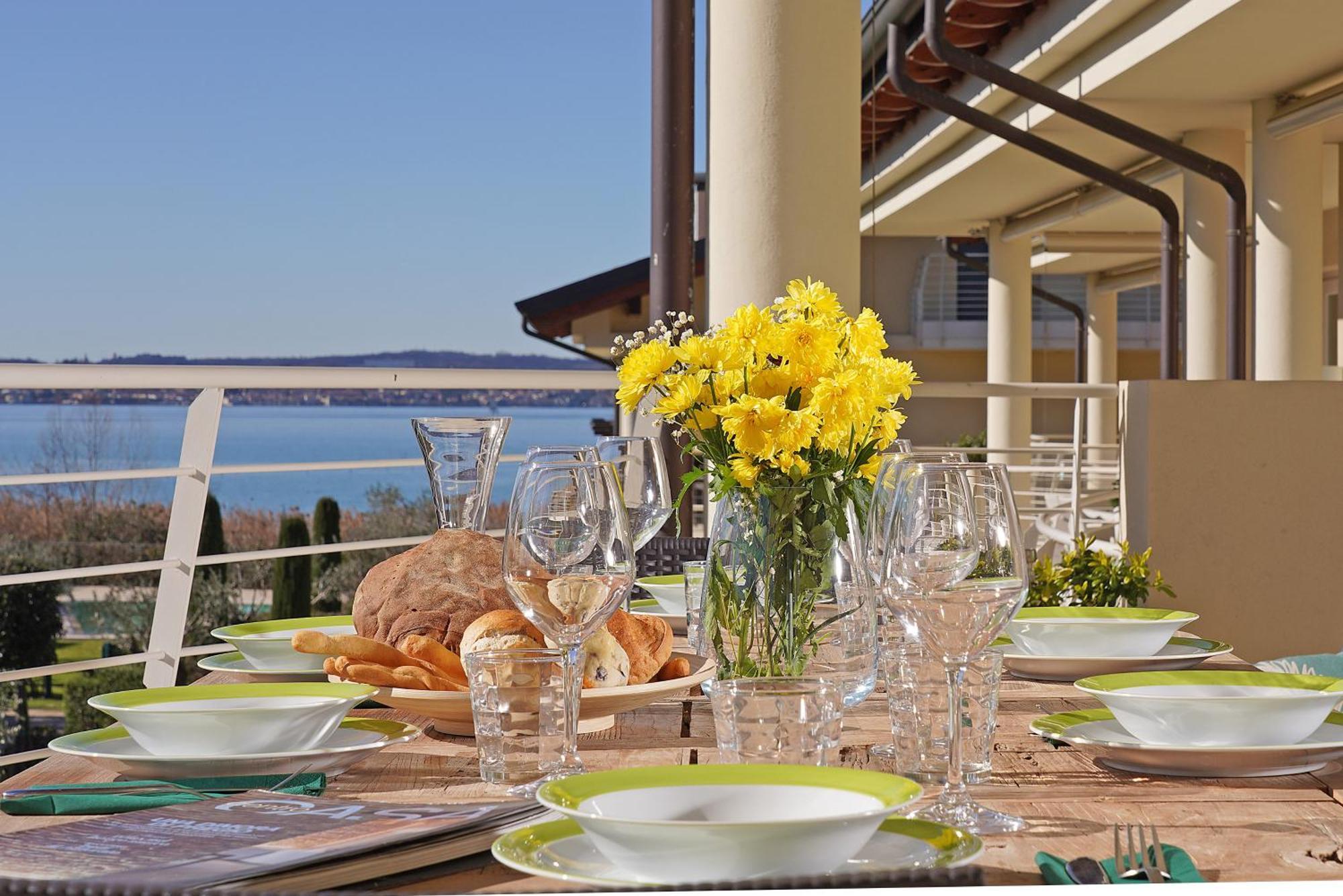 Resort Caesar C4 Sirmione - Gardagate Экстерьер фото